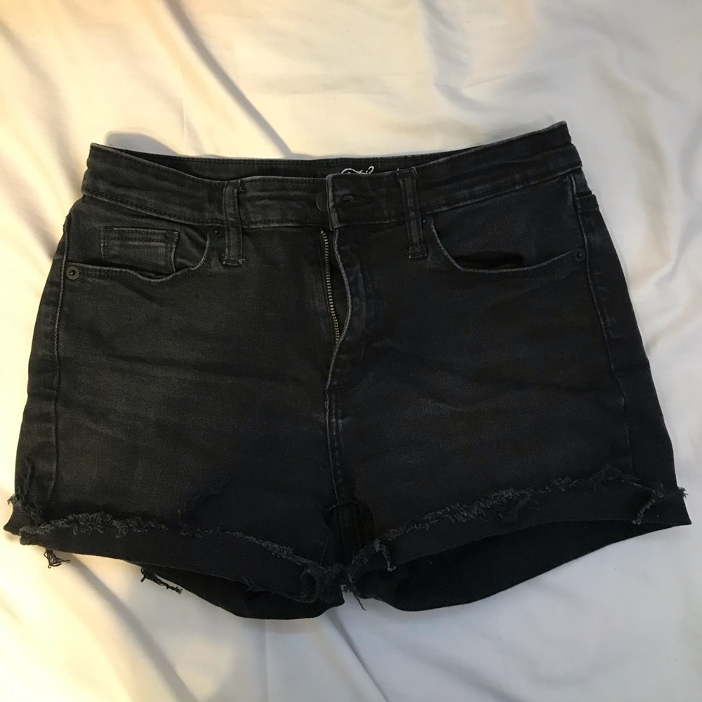 Universal thread black high rise shorts